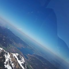 Flugwegposition um 11:04:28: Aufgenommen in der Nähe von Miesbach, Deutschland in 2410 Meter